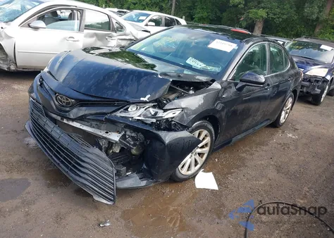 2020 Toyota Camry Le from USA, damaged, VIN 4T1C11AK5LU352631